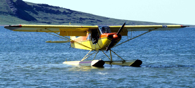 Illustration for article titled Water Skiing In An Airplane Is The Ultimate Aquatic Thrill